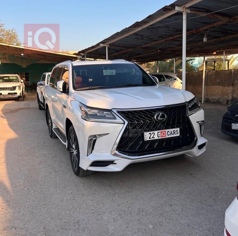 Lexus LX